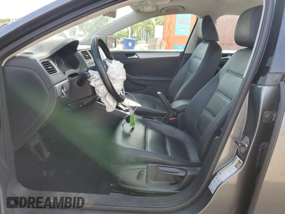 2013 Volkswagen Jetta SE with VIN 3VWDX7AJ1DM357085, listed as a Copart auction lot 55045725 with 156,513 mi miles and Salvage title. Bid and sale history available at DreamBid. Image 7.