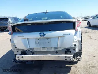 2016 Toyota Prius Two with VIN JTDKBRFU8G3007885, listed as a IAAI auction lot 41980383 with 162,740 mi miles. Bid and sale history available at carsss.com. Image 17.