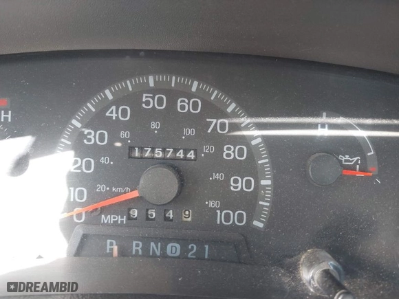 1997 Ford F-150 Standard with VIN 1FTDX172XVKC21207, listed as a IAAI auction lot 41316094 with 175,744 mi miles. Bid and sale history available at carsss.com. Image 7.