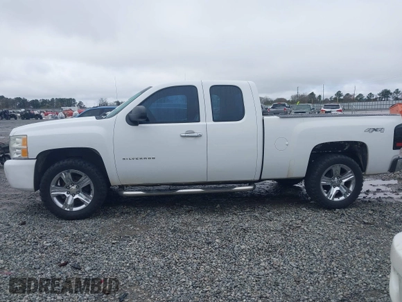 2011 Chevrolet Silverado 1500 Work Truck with VIN 1GCRKPE31BZ444449, listed as a IAAI auction lot 41748673 with 281,971 mi miles and . Bid and sale history available at DreamBid. Image 14.