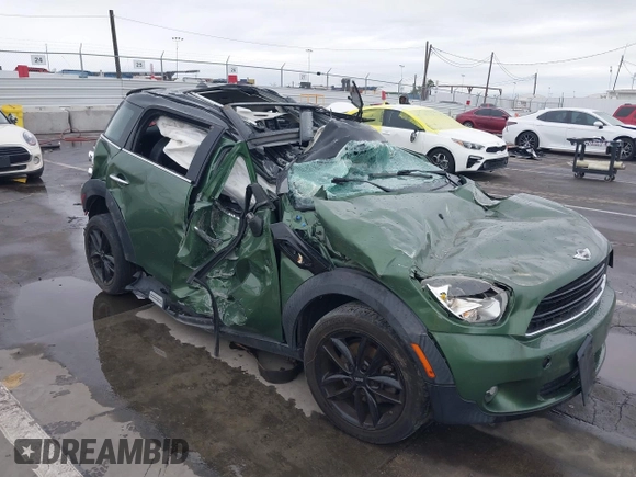 2015 MINI Countryman z VIN WMWZB3C59FWR43209, wystawiony jako IAAI lot #41761218 z przebiegiem Nie podano mil oraz . Historia ofert i sprzedaży dostępna na DreamBid. Obrazek 1.