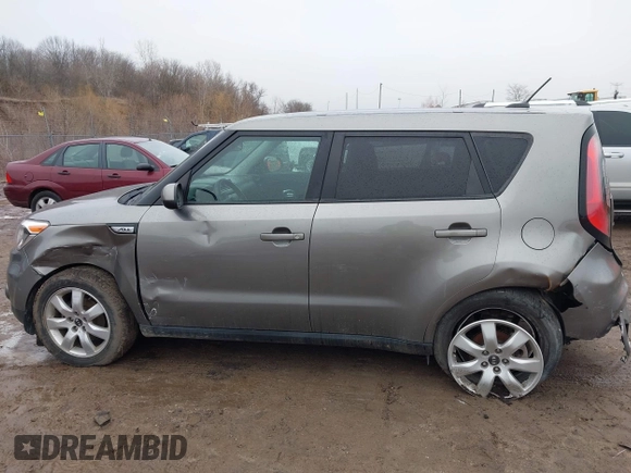 2018 Kia Soul + with VIN KNDJP3A55J7511773, listed as a IAAI auction lot 41747763 with 62,228 mi miles. Bid and sale history available at carsss.com. Image 15.