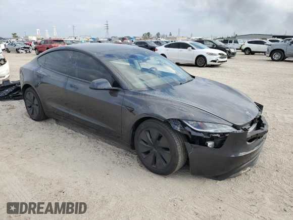 2024 Tesla Model 3 z VIN 5YJ3E1EA8RF726631, wystawiony jako Copart lot #43526145 z przebiegiem 12 980 mil mil oraz Czysty tytuł • Clean title. Historia ofert i sprzedaży dostępna na DreamBid. Obrazek 4.