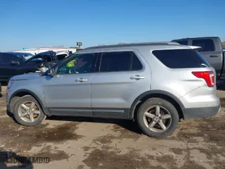 2017 Ford Explorer XLT with VIN 1FM5K8DH4HGD57405, listed as a IAAI auction lot 41461985 with 137,533 mi miles. Bid and sale history available at carsss.com. Image 14.