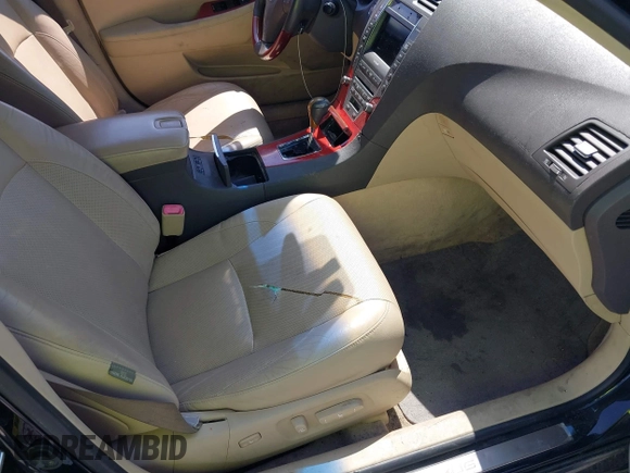 2008 Lexus ES 330 z VIN JTHBJ46G682155264, wystawiony jako IAAI lot #42477922 z przebiegiem 111 618 mil mil oraz . Historia ofert i sprzedaży dostępna na DreamBid. Obrazek 5.