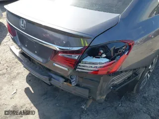 2017 Honda Accord Hybrid EX-L with VIN JHMCR6F53HC029767, listed as a IAAI auction lot 41586215 with 154,262 mi miles. Bid and sale history available at carsss.com. Image 17.