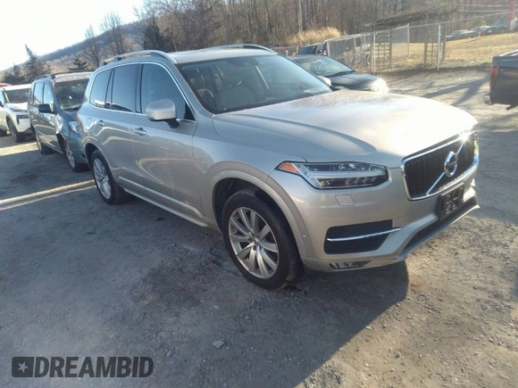 2016 Volvo XC90 T6 Momentum with VIN YV4A22PK7G1034763, listed as a IAAI auction lot 41590080 with 132,508 mi miles. Bid and sale history available at carsss.com. Image 1.