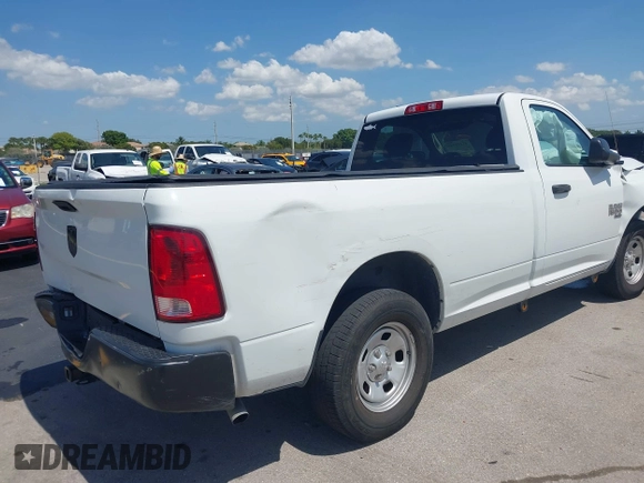 2022 Ram 1500 Tradesman z VIN 3C6JR6DG1NG300872, wystawiony jako IAAI lot #42255745 z przebiegiem 30 727 mil mil oraz . Historia ofert i sprzedaży dostępna na DreamBid. Obrazek 4.