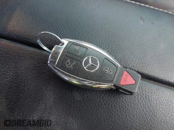 2015 Mercedes-Benz C-Class C 300 with VIN 55SWF4JB3FU071427, listed as a IAAI auction lot 41722139 with 130,966 mi miles. Bid and sale history available at carsss.com. Image 11.