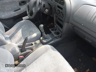 1998 Mitsubishi Mirage DE z VIN JA3AY26A2WU001675, wystawiony jako IAAI lot #42484995 z przebiegiem 89 680 mil mil oraz . Historia ofert i sprzedaży dostępna na DreamBid. Obrazek 5.