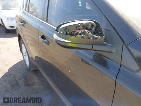 2014 Toyota RAV4 Limited with VIN 2T3DFREV2EW208344, listed as a IAAI auction lot 42033398 with 157,719 mi miles. Bid and sale history available at carsss.com. Image 17.