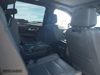 2022 Chevrolet Suburban Z71 with VIN 1GNSKDKD5NR110949, listed as a IAAI auction lot 41556533 with 68,141 mi miles. Bid and sale history available at carsss.com. Image 8.