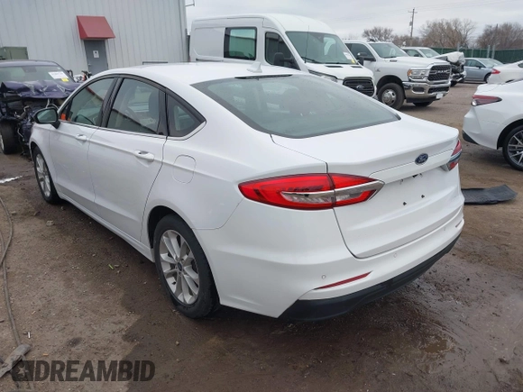 2020 Ford Fusion SE with VIN 3FA6P0HD5LR136325, listed as a IAAI auction lot 41200798 with 120,696 mi miles. Bid and sale history available at carsss.com. Image 3.