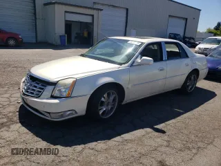 2006 Cadillac DTS 1SC z VIN 1G6KD57YX6U141023, wystawiony jako Copart lot #55610185 z przebiegiem 113 194 mil mil oraz Szkoda całkowita • Salvage title. Historia ofert i sprzedaży dostępna na DreamBid. Obrazek 1.