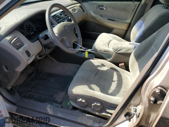 2001 Honda Accord LX z VIN 1HGCG56471A806768, wystawiony jako Copart lot #57066765 z przebiegiem 166 743 mil mil oraz Czysty tytuł • Clean title. Historia ofert i sprzedaży dostępna na DreamBid. Obrazek 7.