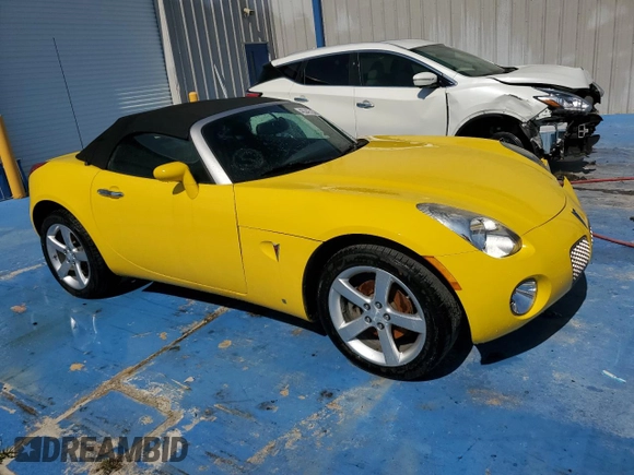 2008 Pontiac Solstice z VIN 1G2MB35B18Y112038, wystawiony jako Copart lot #45342785 z przebiegiem 66 063 mil mil oraz Szkody całkowita. Historia ofert i sprzedaży dostępna na DreamBid. Obrazek 4.