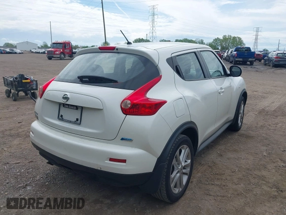 2014 Nissan Juke SV with VIN JN8AF5MR5ET362070, listed as a IAAI auction lot 42176294 with 101,489 mi miles and . Bid and sale history available at carsss.com. Image 4.