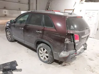 2013 Kia Sorento LX with VIN 5XYKTDA28DG338687, listed as a IAAI auction lot 41506461 with 234,553 mi miles. Bid and sale history available at carsss.com. Image 3.