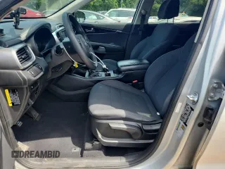 2017 Kia Sorento LX with VIN 5XYPGDA59HG320340, listed as a Copart auction lot 62184305 with 227,740 mi miles and Clean title. Bid and sale history available at DreamBid. Image 7.