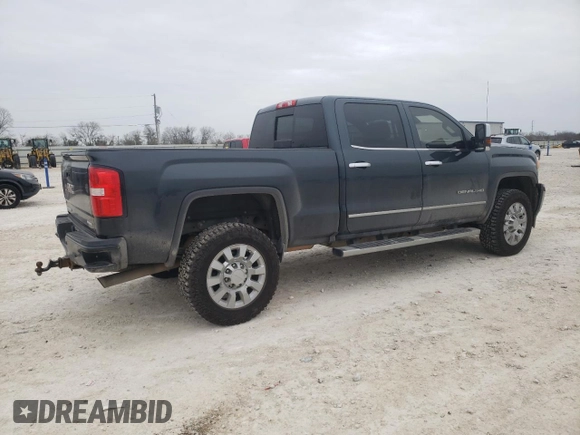 2017 GMC Sierra 2500HD Denali z VIN 1GT12UEG9HF133280, wystawiony jako Copart lot #46063115 z przebiegiem 153 311 mil mil oraz Szkoda całkowita • Salvage title. Historia ofert i sprzedaży dostępna na DreamBid. Obrazek 3.