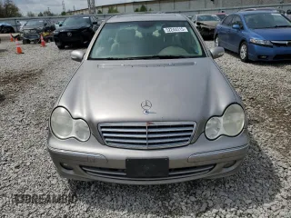 2006 Mercedes-Benz C 280 Luxury with VIN WDBRF92HX6F772006, listed as a Copart auction lot 52244315 with 153,288 mi miles and Clean Title. Bid and sale history available at DreamBid. Image 5.
