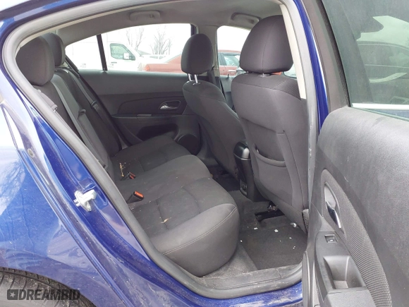 2013 Chevrolet Cruze 1LT with VIN 1G1PC5SBXD7153007, listed as a IAAI auction lot 42032884 with 180,192 mi miles. Bid and sale history available at carsss.com. Image 8.