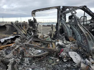 2017 Ford F-250 Lariat z VIN 1FT7W2B64HEE72422, wystawiony jako Copart lot #48061785 z przebiegiem Nie podano mil oraz Szkoda całkowita • Salvage title. Historia ofert i sprzedaży dostępna na DreamBid. Obrazek 11.