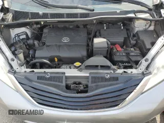 2011 Toyota Sienna LE AAS z VIN 5TDKK3DC4BS041885, wystawiony jako Copart lot #54929275 z przebiegiem 214 342 mil mil oraz Szkoda całkowita • Salvage title. Historia ofert i sprzedaży dostępna na DreamBid. Obrazek 12.