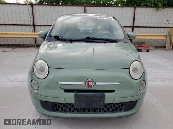 2013 FIAT 500 Pop z VIN 3C3CFFAR0DT747381, wystawiony jako Copart lot #57809545 z przebiegiem 125 137 mil mil oraz Czysty tytuł • Clean title. Historia ofert i sprzedaży dostępna na DreamBid. Obrazek 5.