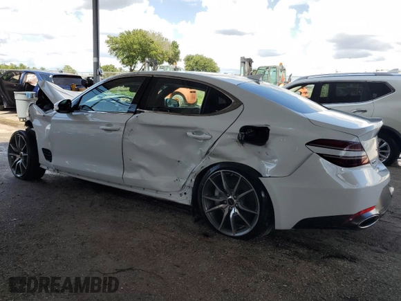 2025 Genesis G70 2.5T with VIN KMTG34SC0SU152314, listed as a Copart auction lot 61581285 with 8,656 mi miles and Non repairable. Bid and sale history available at DreamBid. Image 2.