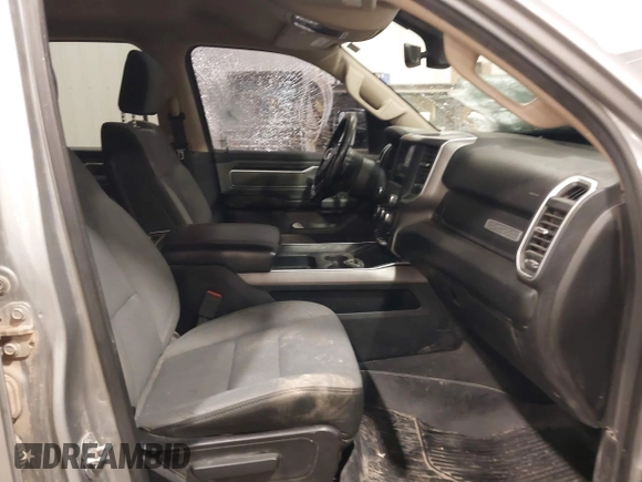 2019 Ram 1500 Big Horn/Lone Star with VIN 1C6SRFFT0KN800331, listed as a IAAI auction lot 41366628 with 184,842 mi miles. Bid and sale history available at carsss.com. Image 5.
