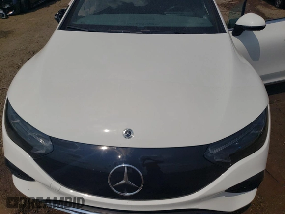 2023 Mercedes-Benz EQE 350 z VIN W1KEG1CB9PF014285, wystawiony jako Copart lot #62568364 z przebiegiem 7 803 mil mil oraz Szkoda całkowita • Salvage title. Historia ofert i sprzedaży dostępna na DreamBid. Obrazek 12.