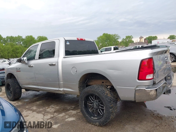 2015 Ram 2500 Tradesman с VIN 3C6UR5CL6FG527773, выставлен на аукционе IAAI как лот 42144668 с пробегом 202 758 миль миль и . История ставок и продаж доступна на DreamBid. Изображение 14.