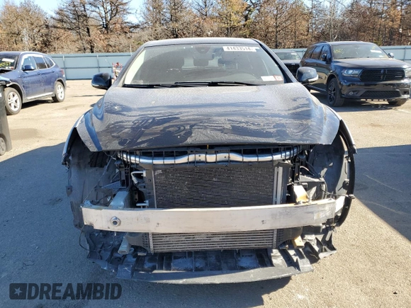 2017 Infiniti QX30 Sport with VIN SJKCH5CP0HA038858, listed as a Copart auction lot 41433514 with 92,432 mi miles. Bid and sale history available at carsss.com. Image 5.