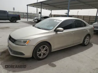 2013 Volkswagen Jetta SE z VIN 3VWDP7AJ4DM215569, wystawiony jako Copart lot #53827115 z przebiegiem 102 106 mil mil oraz Szkoda całkowita • Salvage title. Historia ofert i sprzedaży dostępna na DreamBid. Obrazek 1.