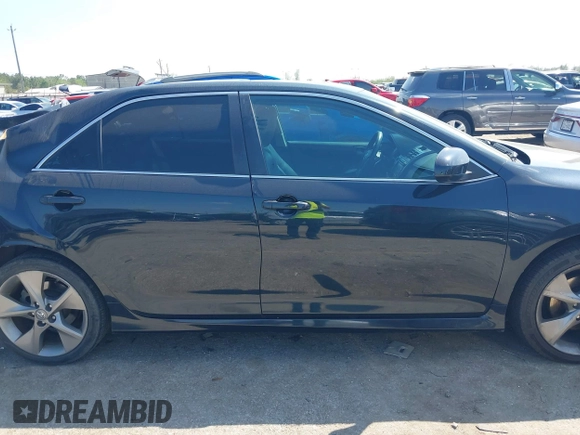 2014 Toyota Camry L with VIN 4T1BF1FK2EU817293, listed as a IAAI auction lot 41882906 with 189,719 mi miles. Bid and sale history available at carsss.com. Image 13.