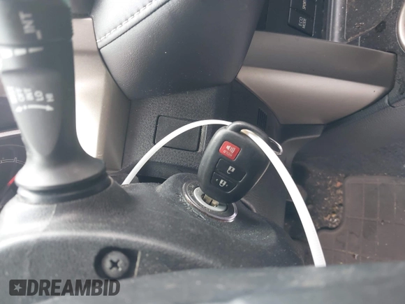 2013 Toyota RAV4 XLE with VIN 2T3WFREV4DW025566, listed as a IAAI auction lot 42405417 with 183,181 mi miles and . Bid and sale history available at DreamBid. Image 11.