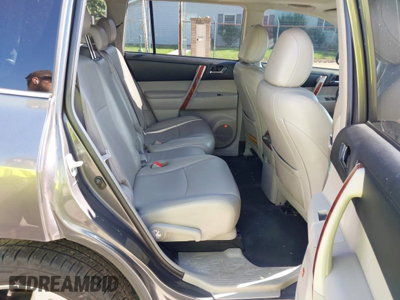 2012 Toyota Highlander Limited with VIN 5TDDK3EH8CS153044, listed as a IAAI auction lot 42565569 with 156,381 mi miles and . Bid and sale history available at DreamBid. Image 8.