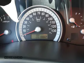 2007 Hyundai Entourage GLS с VIN KNDMC233976038019, выставлен на аукционе IAAI как лот 42544133 с пробегом 201 986 миль миль и . История ставок и продаж доступна на DreamBid. Изображение 7.
