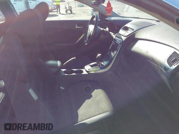 2011 Hyundai Genesis Coupe with VIN KMHHT6KD8BU044185, listed as a IAAI auction lot 42189787 with 136,039 mi miles and . Bid and sale history available at DreamBid. Image 5.