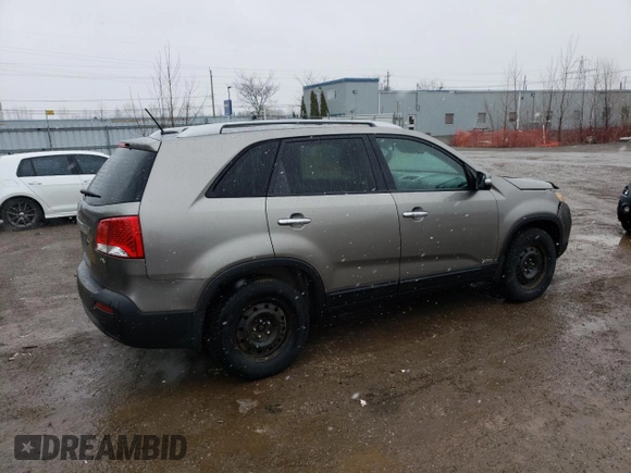 2012 Kia Sorento EX with VIN 5XYKUCA67CG195756, listed as a Copart auction lot 52612595 with 196,438 mi miles and Clean Title. Bid and sale history available at carsss.com. Image 3.