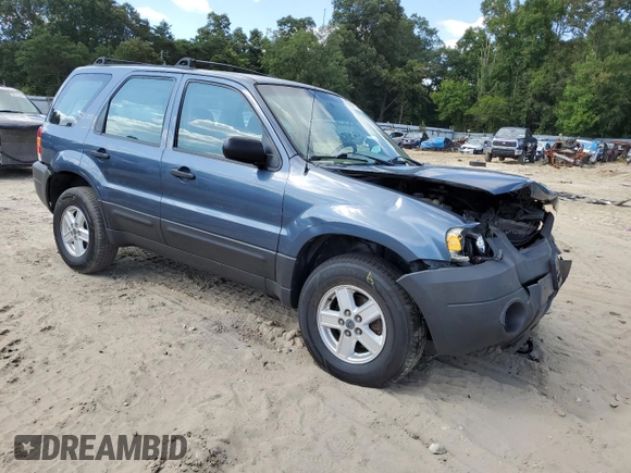 2005 Ford Escape XLS Value with VIN 1FMYU02Z95KB06800, listed as a Copart auction lot 68647114 with 204,081 mi miles and Salvage Title. Bid and sale history available at carsss.com. Image 4.
