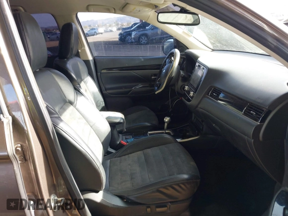 2020 Mitsubishi Outlander SE z VIN JA4AD3A34LZ046556, wystawiony jako IAAI lot #41429554 z przebiegiem 93 240 mil mil oraz . Historia ofert i sprzedaży dostępna na DreamBid. Obrazek 5.