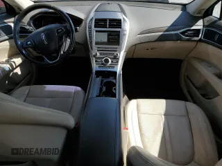 2017 Lincoln MKZ Reserve z VIN 3LN6L5E98HR650725, wystawiony jako Copart lot #52309525 z przebiegiem 91 589 mil mil oraz Szkody całkowita. Historia ofert i sprzedaży dostępna na DreamBid. Obrazek 8.