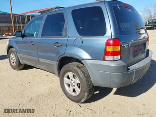 2006 Ford Escape XLT with VIN 1FMYU031X6KA03489, listed as a IAAI auction lot 41446906 with 1 mi miles. Bid and sale history available at carsss.com. Image 3.
