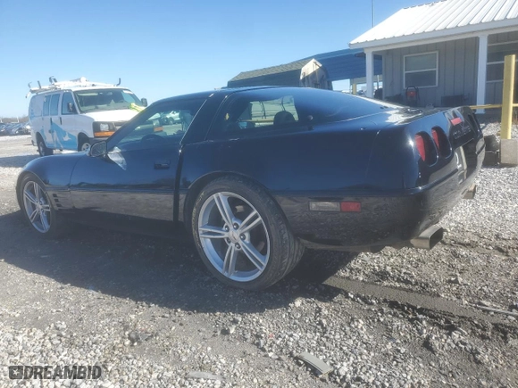 1993 Chevrolet Corvette with VIN 1G1YY23P2P5100106, listed as a Copart auction lot 80631194 with 144,981 mi miles and Salvage Title. Bid and sale history available at carsss.com. Image 2.