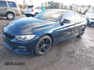 2014 BMW 4 Series 428i xDrive z VIN WBA3N9C55EF722107, wystawiony jako IAAI lot #40860541 z przebiegiem 95 666 mil mil oraz . Historia ofert i sprzedaży dostępna na DreamBid. Obrazek 2.