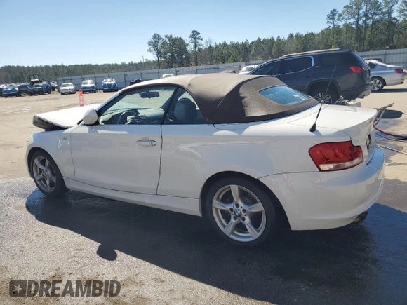 2012 BMW 1 Series 128i z VIN WBAUL7C51CVM83012, wystawiony jako Copart lot #46604615 z przebiegiem 156 565 mil mil oraz Szkody całkowita. Historia ofert i sprzedaży dostępna na DreamBid. Obrazek 2.