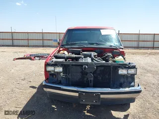 1989 Chevrolet C/K 1500 with VIN 1GCDC14K3KZ252768, listed as a IAAI auction lot 39352514 with 158,435 mi miles. Bid and sale history available at carsss.com. Image 13.