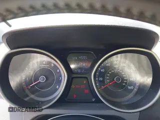 2014 Hyundai Elantra z VIN KMHDH6AH1EU025261, wystawiony jako IAAI lot #42021543 z przebiegiem 147 812 mil mil oraz . Historia ofert i sprzedaży dostępna na DreamBid. Obrazek 7.